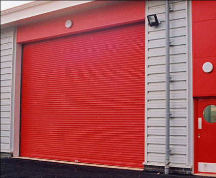 Rolling shutter door